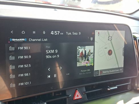 Used 2023 Kia Sportage EX image 17