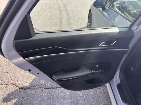 Used 2024 Kia K5 GT w/ GT1 Package image 11