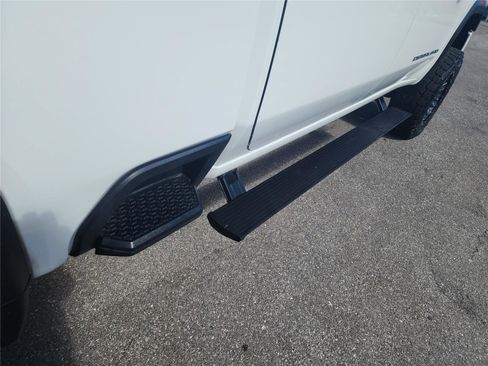 Used 2023 GMC Sierra 2500 Denali w/ Denali Ultimate Package image 27