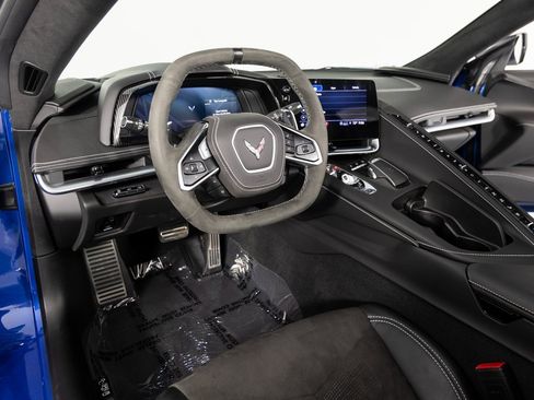 Used 2021 Chevrolet Corvette Stingray Premium Conv w/ Chrome Exterior Badge Package image 15