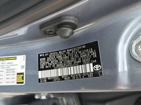 Used 2023 Toyota Corolla LE w/ Carpet Mat Package (TMS) FWD image 21