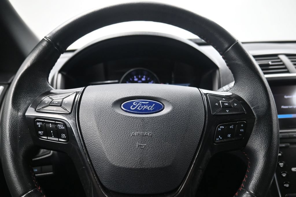 Used 2019 Ford Explorer Sport w/ Equipment Group 401A AWD/4WD image 7