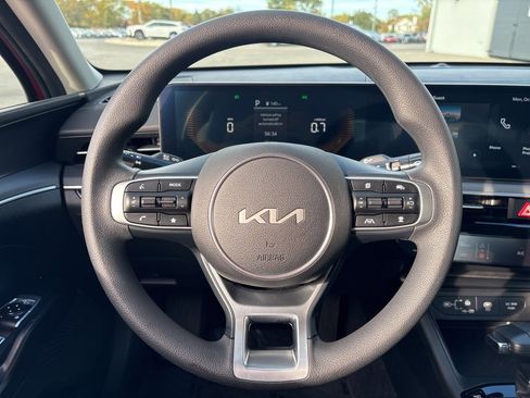 Used 2025 Kia K5 LXS image 15