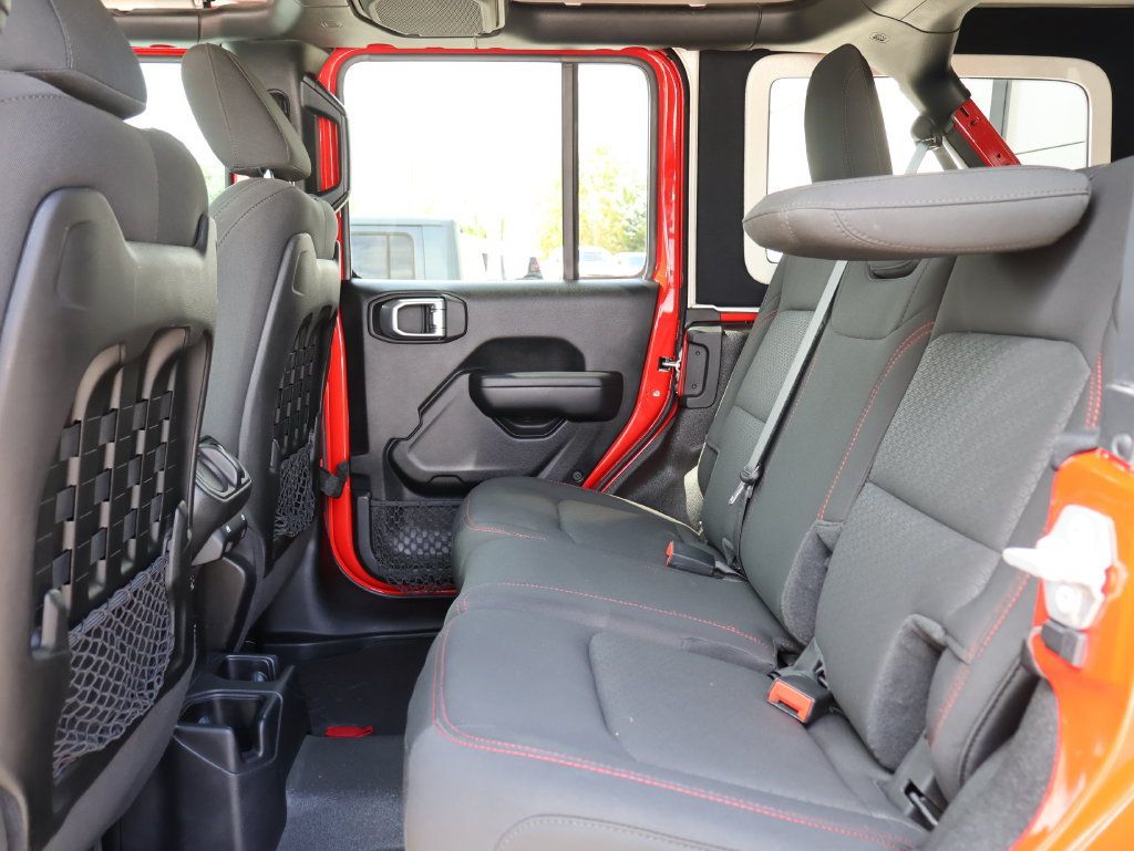 Used 2021 Jeep Wrangler Unlimited Rubicon AWD/4WD image 16