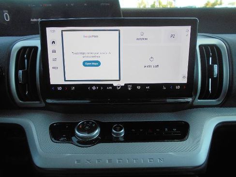 Certified 2025 Ford Expedition Active RWD image 15