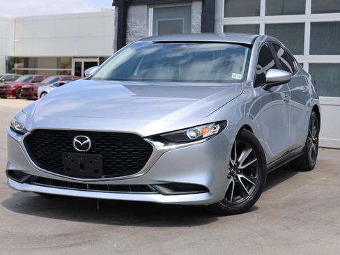 Used 2020 MAZDA MAZDA3 AWD Sedan w/ Select Package image 3