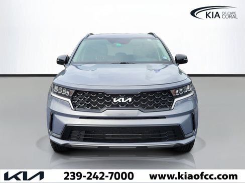 Certified 2023 Kia Sorento S FWD image 2