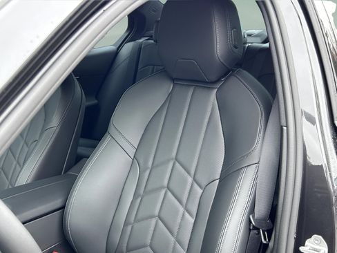 Used 2026 BMW i5 eDrive40 w/ M Sport Package image 27