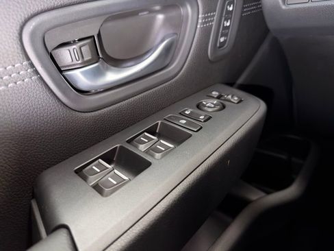 New 2026 Honda Pilot Touring image 13