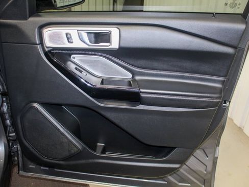 Used 2021 Ford Explorer ST w/ Equipment Group 401A image 15