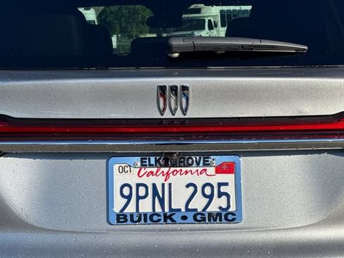 Used 2025 Buick Enclave Preferred FWD image 52