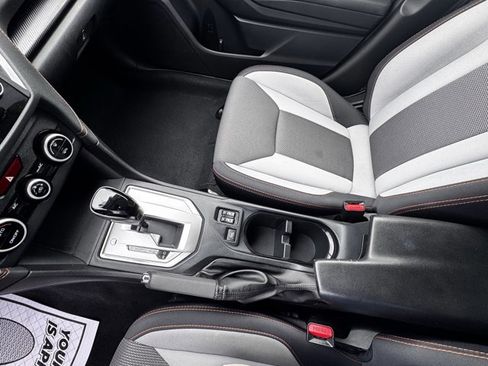 Used 2023 Subaru Crosstrek 2.0i Premium image 19