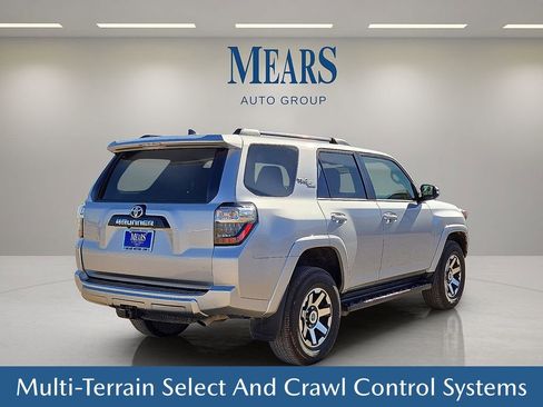 Used 2024 Toyota 4Runner TRD Off-Road Premium image 6