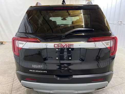 Used 2023 GMC Acadia SLT w/ Preferred Package image 7