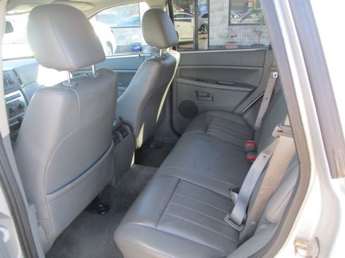 Used 2006 Jeep Grand Cherokee Laredo image 11