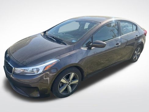 Used 2018 Kia Forte LX w/ LX Popular Package image 1