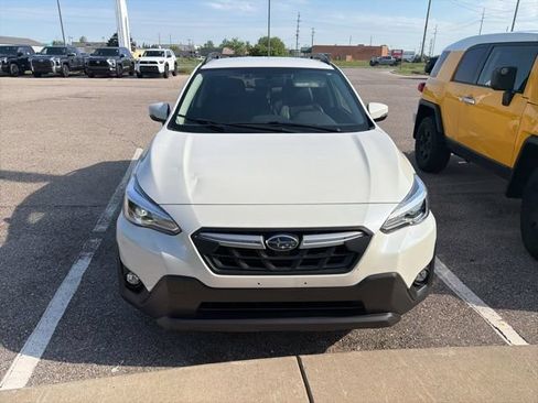 Used 2023 Subaru Crosstrek 2.5i Limited AWD/4WD image 3