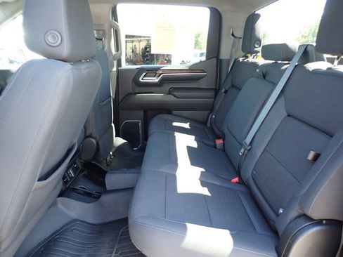 Used 2022 GMC Sierra 1500 Elevation w/ LPO, Elevation Black Package AWD/4WD image 8
