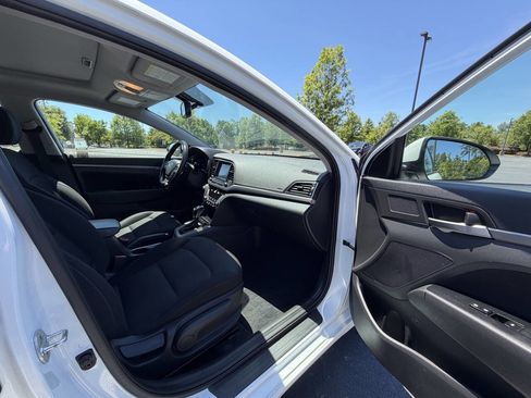 Used 2018 Hyundai Elantra Value Edition FWD image 17