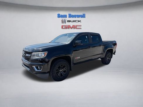Used 2017 Chevrolet Colorado Z71 w/ Z71 Midnight Edition AWD/4WD image 6