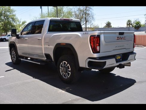Used 2021 GMC Sierra 2500 SLE w/ SLE Convenience Package AWD/4WD image 6
