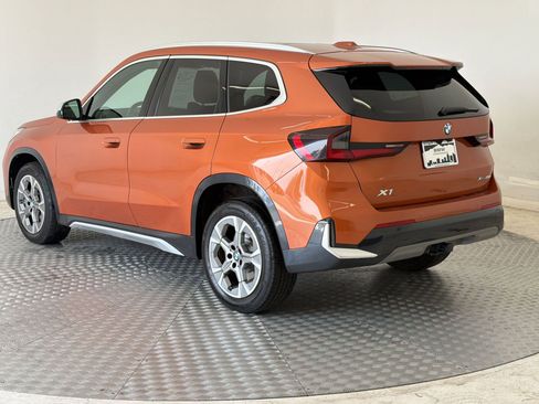 Used 2023 BMW X1 xDrive28i AWD/4WD image 3