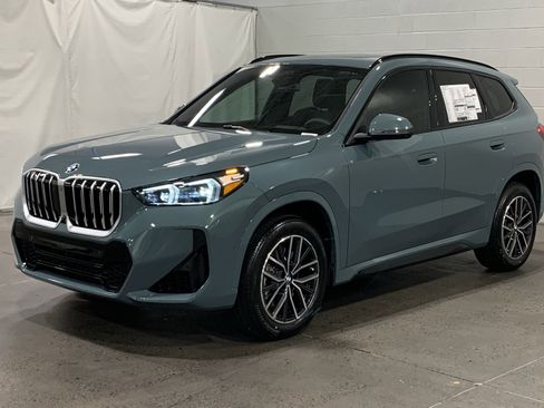 Used 2026 BMW X1 xDrive28i w/ Technology Package image 3