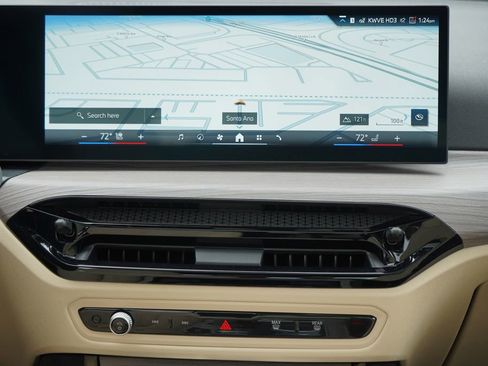 New 2026 BMW 330i Sedan w/ Premium Package image 15