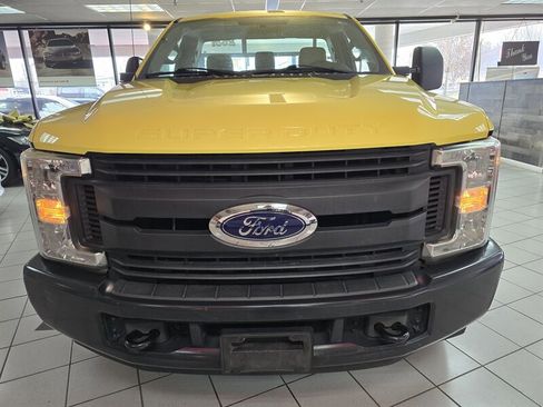 Used 2017 Ford F350 XL image 2