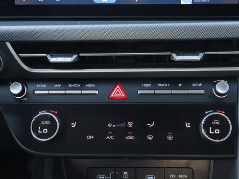 Used 2025 Hyundai Sonata SEL FWD image 11