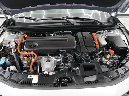 Used 2024 Honda Accord Sport image 11