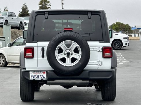 Used 2023 Jeep Wrangler Sport AWD/4WD image 6