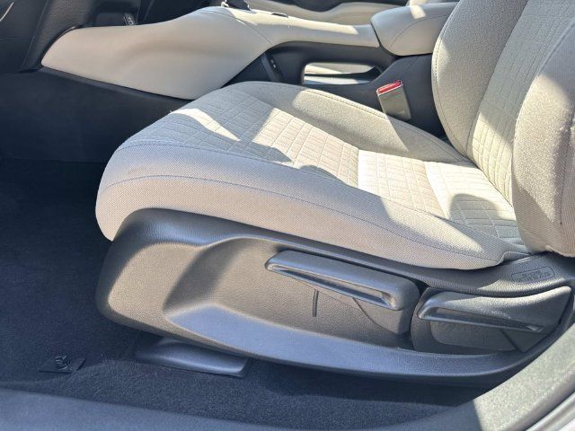 Certified 2025 Honda HR-V LX image 16