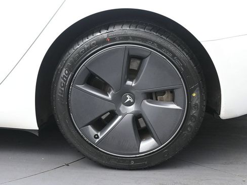 Used 2023 Tesla Model 3 Standard Range RWD image 31