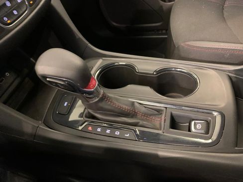 Used 2022 Chevrolet Equinox RS AWD/4WD image 40