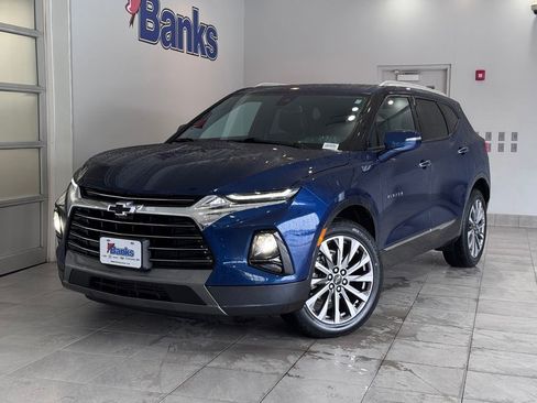 Certified 2022 Chevrolet Blazer Premier w/ Enhanced Convenience Package AWD/4WD image 2