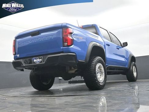 Used 2025 Chevrolet Colorado ZR2 w/ Technology Package AWD/4WD image 23
