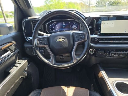 Used 2024 Chevrolet Silverado 3500 High Country w/ High Country Premium Package AWD/4WD image 30