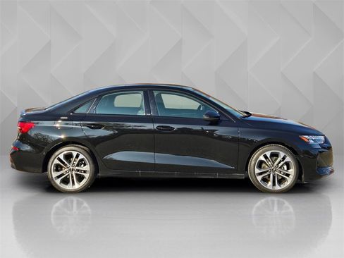 Used 2025 Audi A3 2.0T Premium w/ Black Optic Package image 7