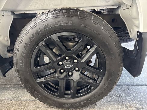 Used 2023 Chevrolet Silverado 1500 Custom w/ Rally Edition image 7