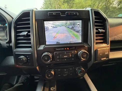 Used 2018 Ford F150 XLT w/ Equipment Group 302A Luxury AWD/4WD image 12