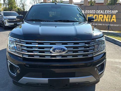 Used 2019 Ford Expedition Max Limited RWD image 3