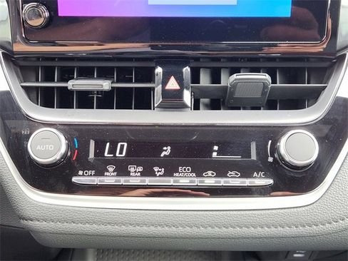 Certified 2025 Toyota Corolla SE image 15