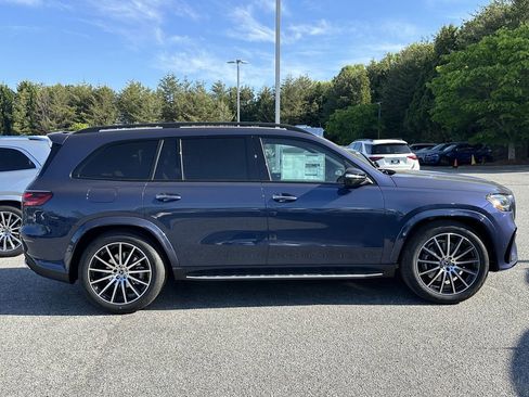 New 2026 Mercedes-Benz GLS 450 4MATIC image 9