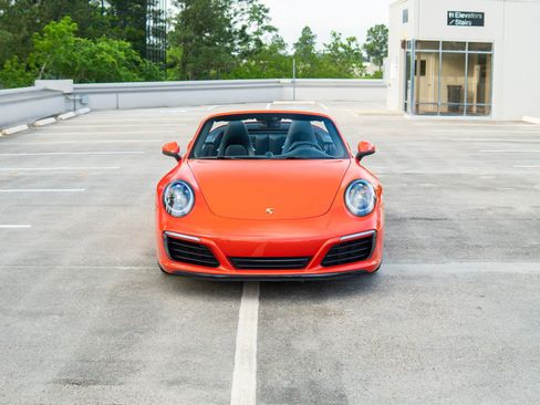 Used 2019 Porsche 911 Carrera S image 25