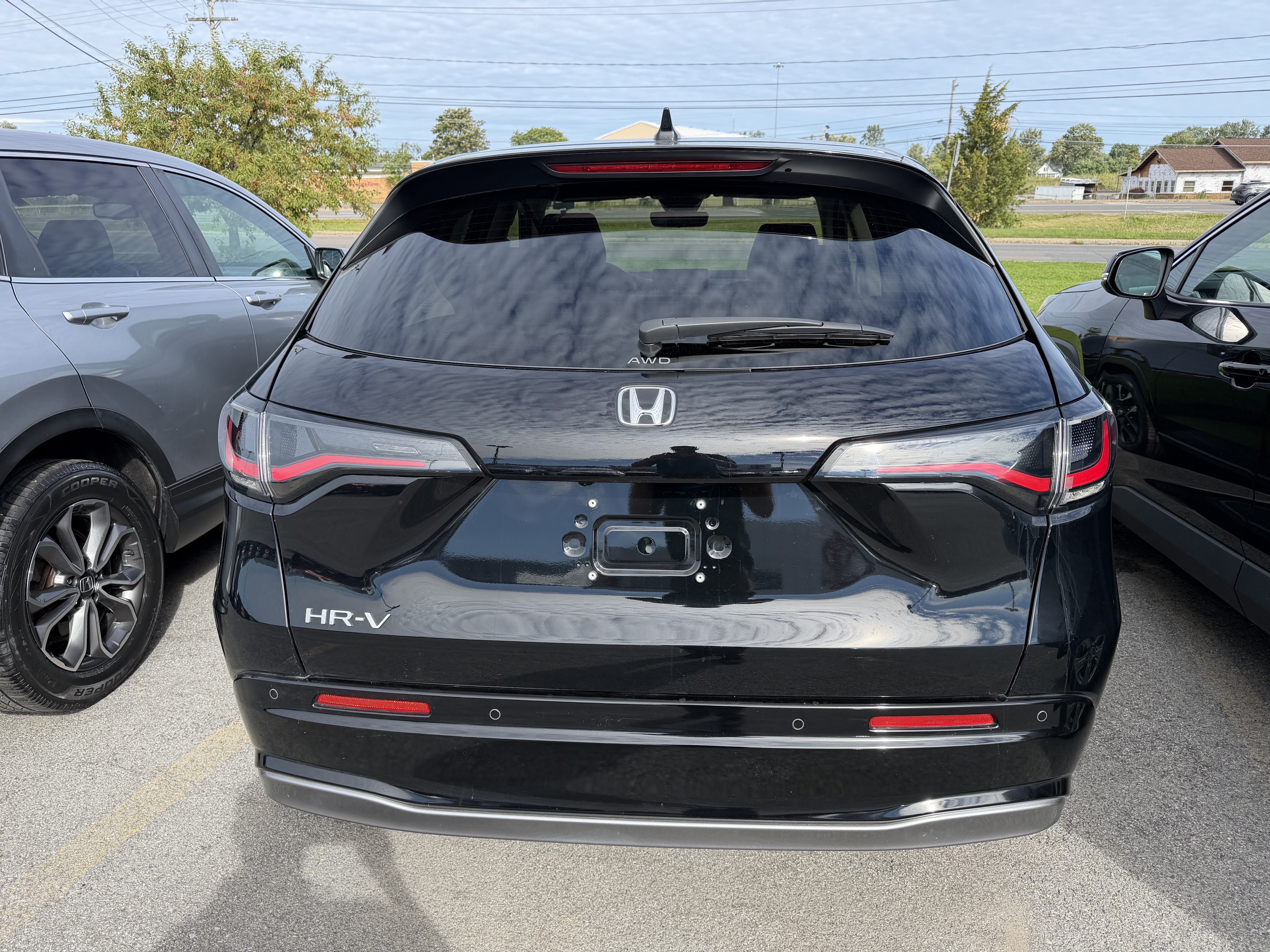 Used 2026 Honda HR-V EX-L image 8