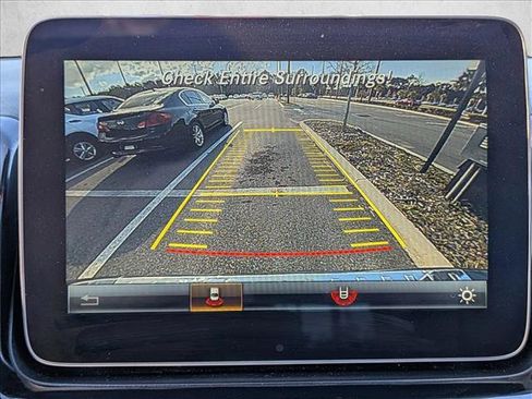 Used 2018 Mercedes-Benz GLE 350 w/ Premium 1 Package image 12