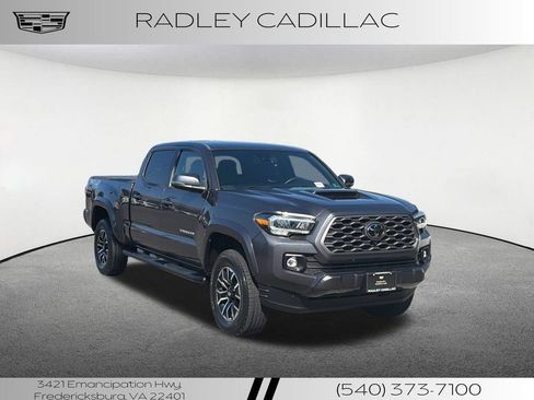Used 2022 Toyota Tacoma TRD Sport w/ TRD Premium Sport Package AWD/4WD image 21