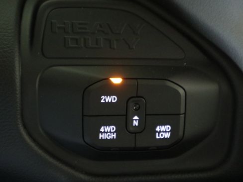 New 2026 RAM 2500 Big Horn AWD/4WD image 27