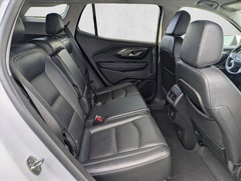 Used 2023 GMC Terrain SLT image 18